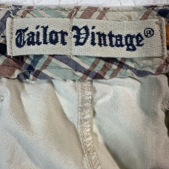 Tailor Vintage | Khaki Shorts | Size 36 - Picture 4 of 6
